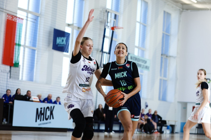 Женская молодежка одерживает уверенную победу!